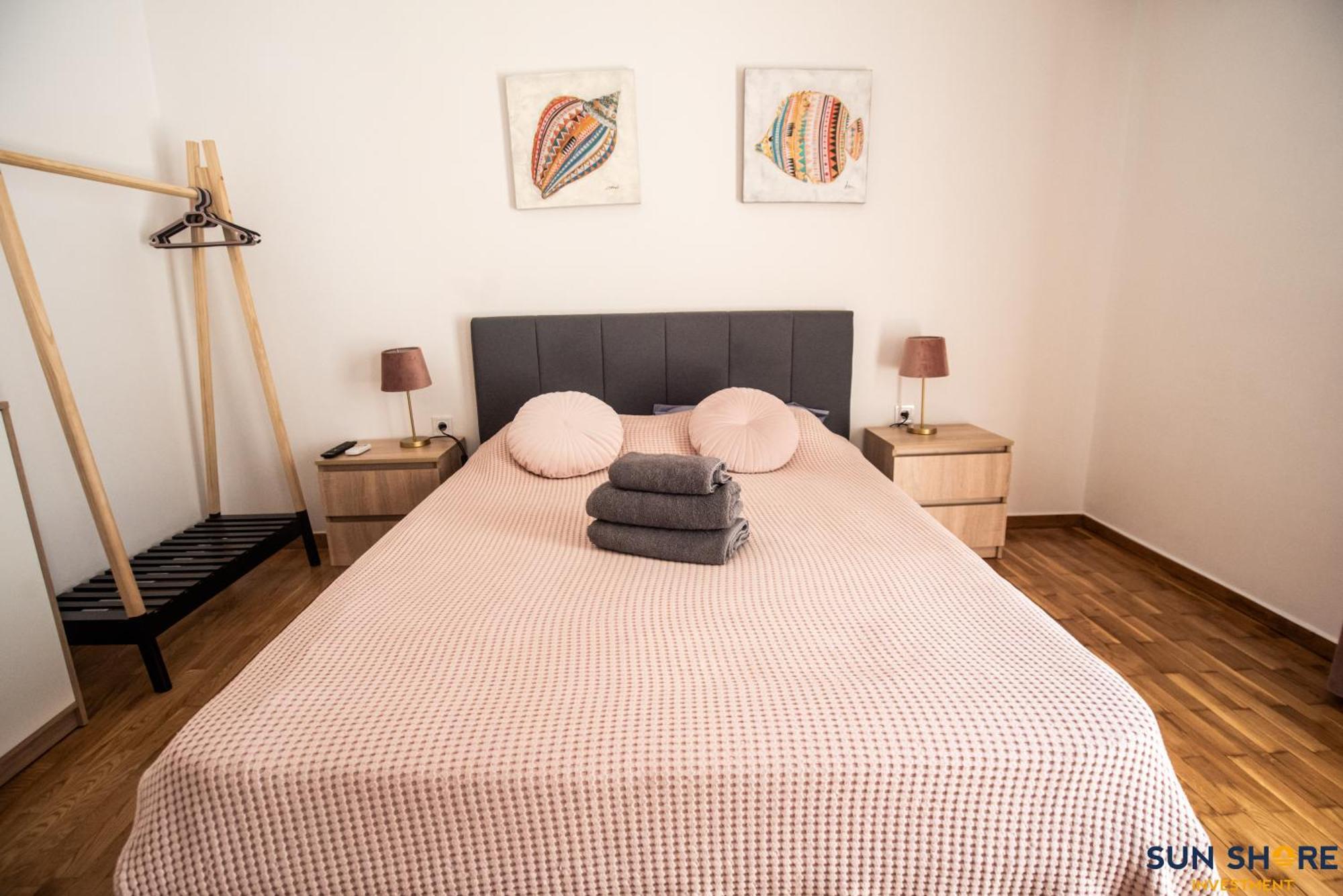 Explore Greece From Comfortable City Centre Apartment Chalkida Bagian luar foto
