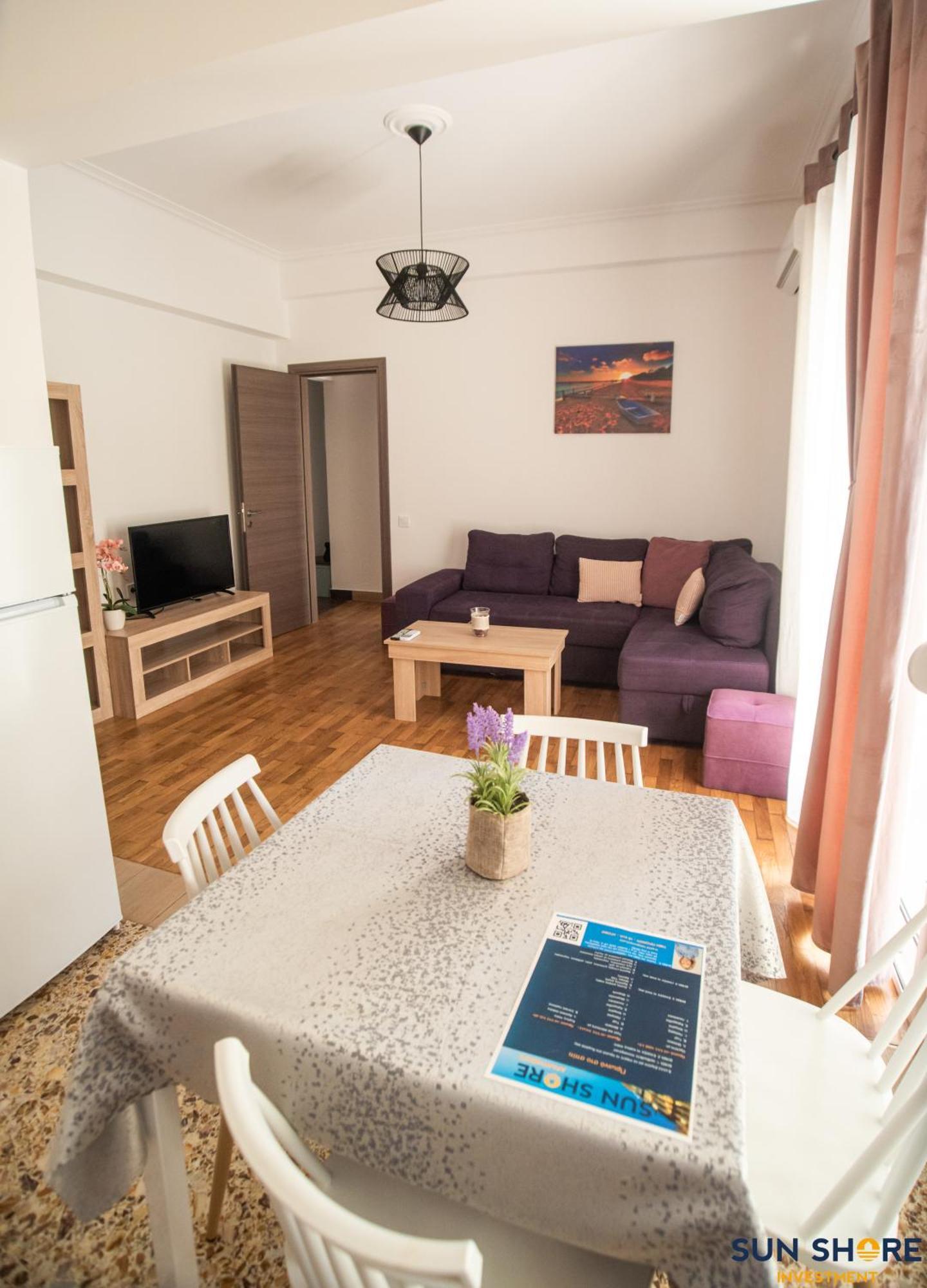 Explore Greece From Comfortable City Centre Apartment Chalkida Bagian luar foto