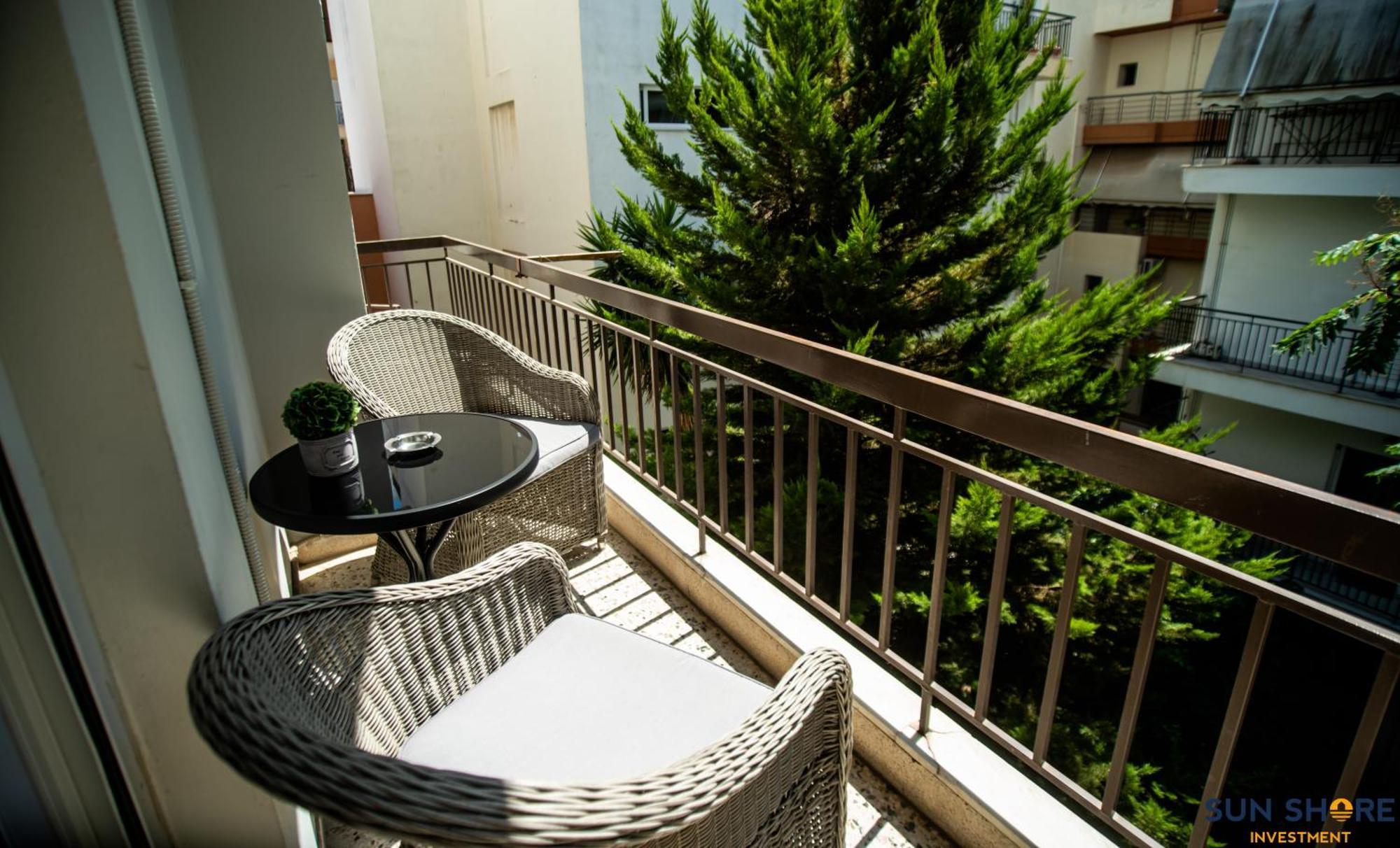 Explore Greece From Comfortable City Centre Apartment Chalkida Bagian luar foto